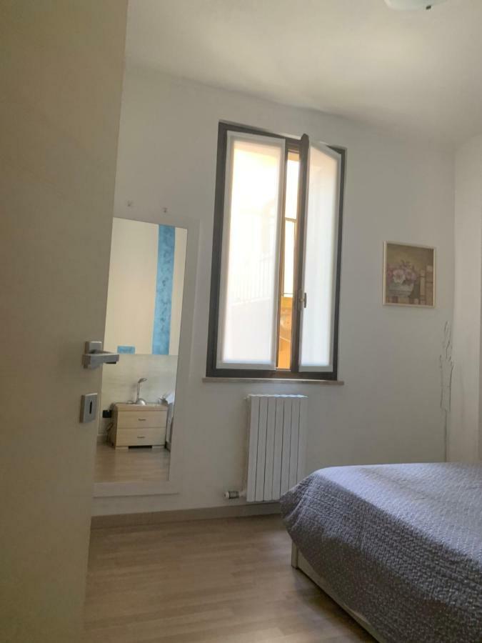 Alla Tomba Di Giulietta Verona Bagian luar foto